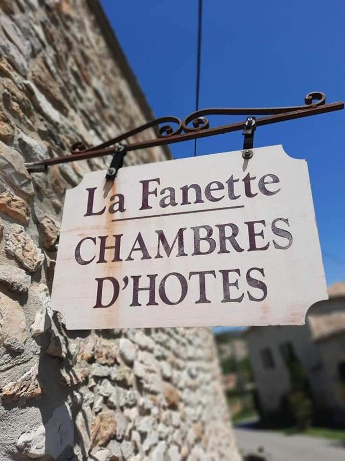 ホテル La Fanette Montbrison-sur-Lez エクステリア 写真