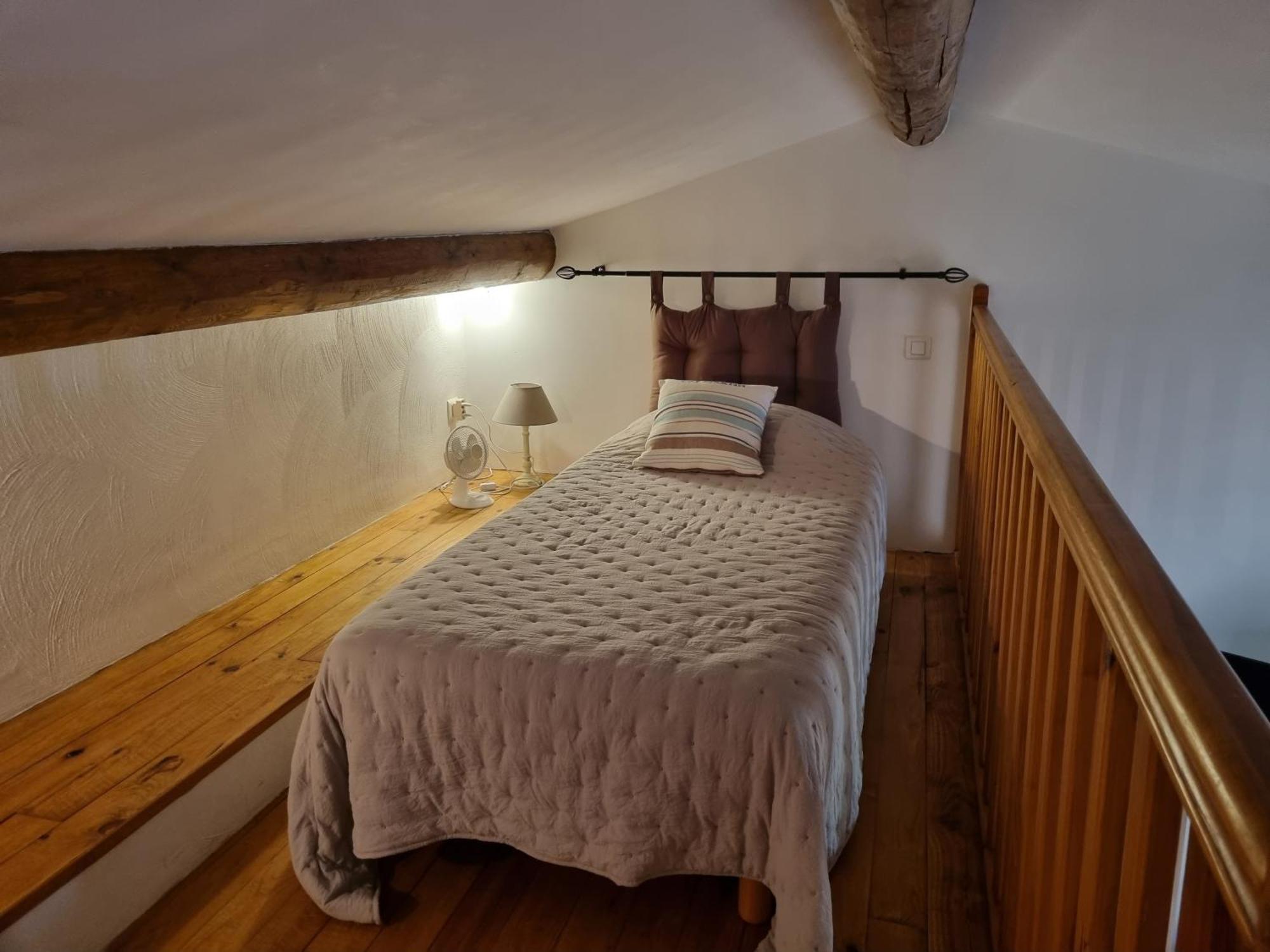ホテル La Fanette Montbrison-sur-Lez エクステリア 写真