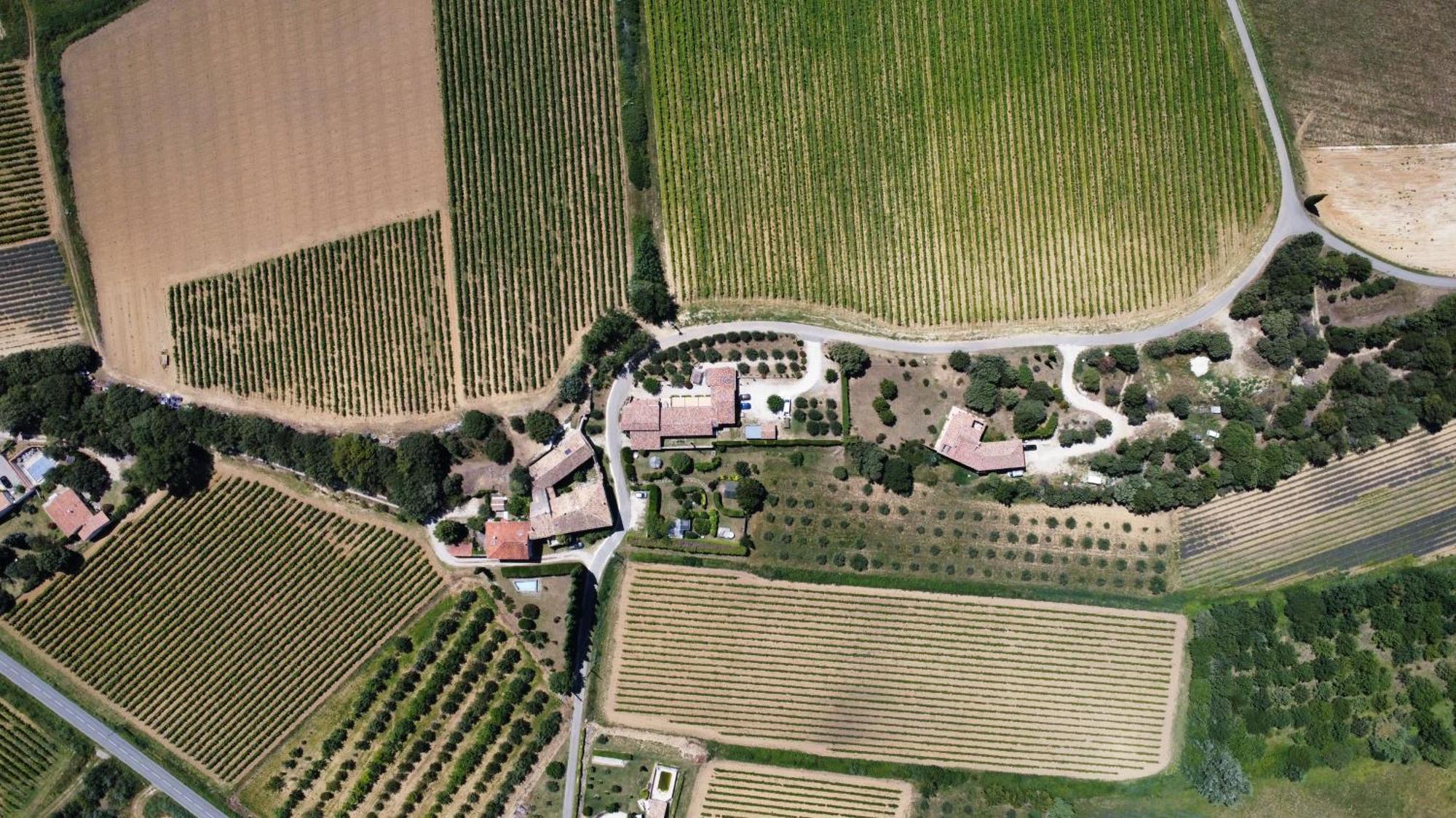 ホテル La Fanette Montbrison-sur-Lez エクステリア 写真
